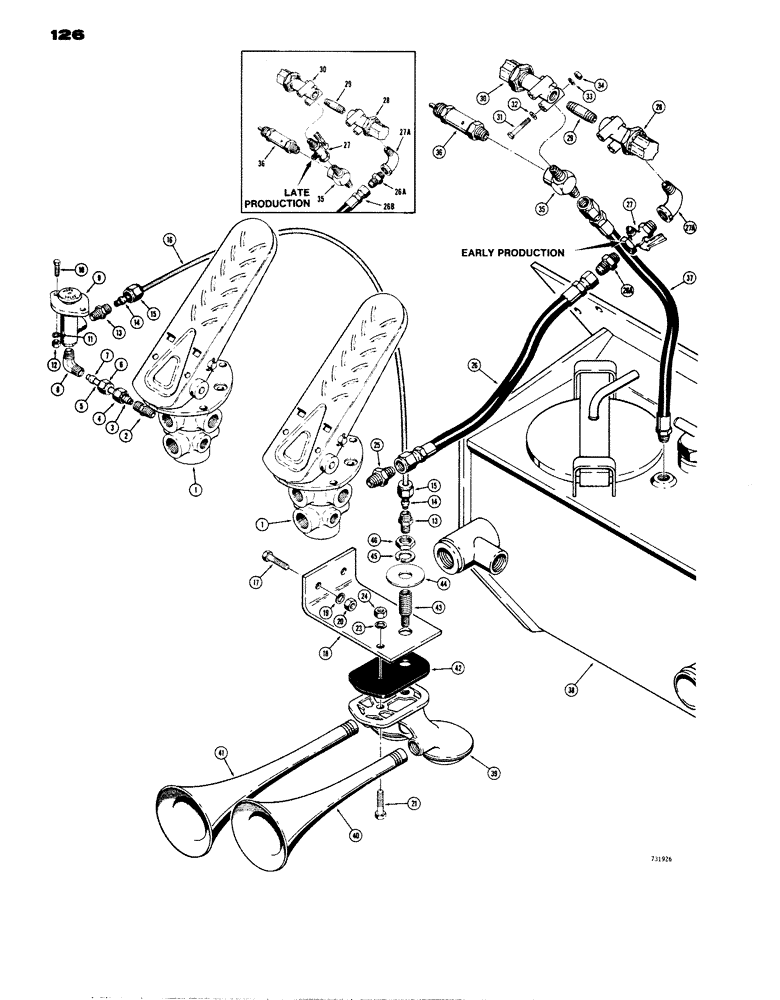 Схема запчастей Case W14 - (126) - BRAKE SYSTEM (TREADLE TO HYDRAULIC TANK AND HORN) (07) - BRAKES