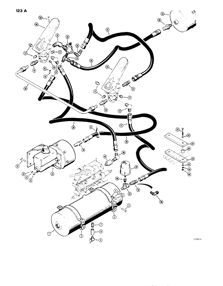 Схема запчастей Case W14 - (123A) - BRAKE SYSTEM, RESERVOIR TO TREADLE, MASTER CYLINDER AND CLUTCH CUTOUT), MODELS W/ INSTRUMENT CLUSTER (07) - BRAKES