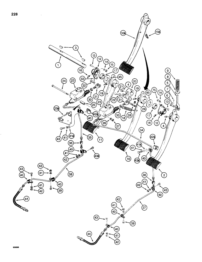 Схема запчастей Case 480C - (228) - BRAKE PEDALS AND BRAKE SYSTEM, POWER SHUTTLE MODELS ONLY (33) - BRAKES & CONTROLS