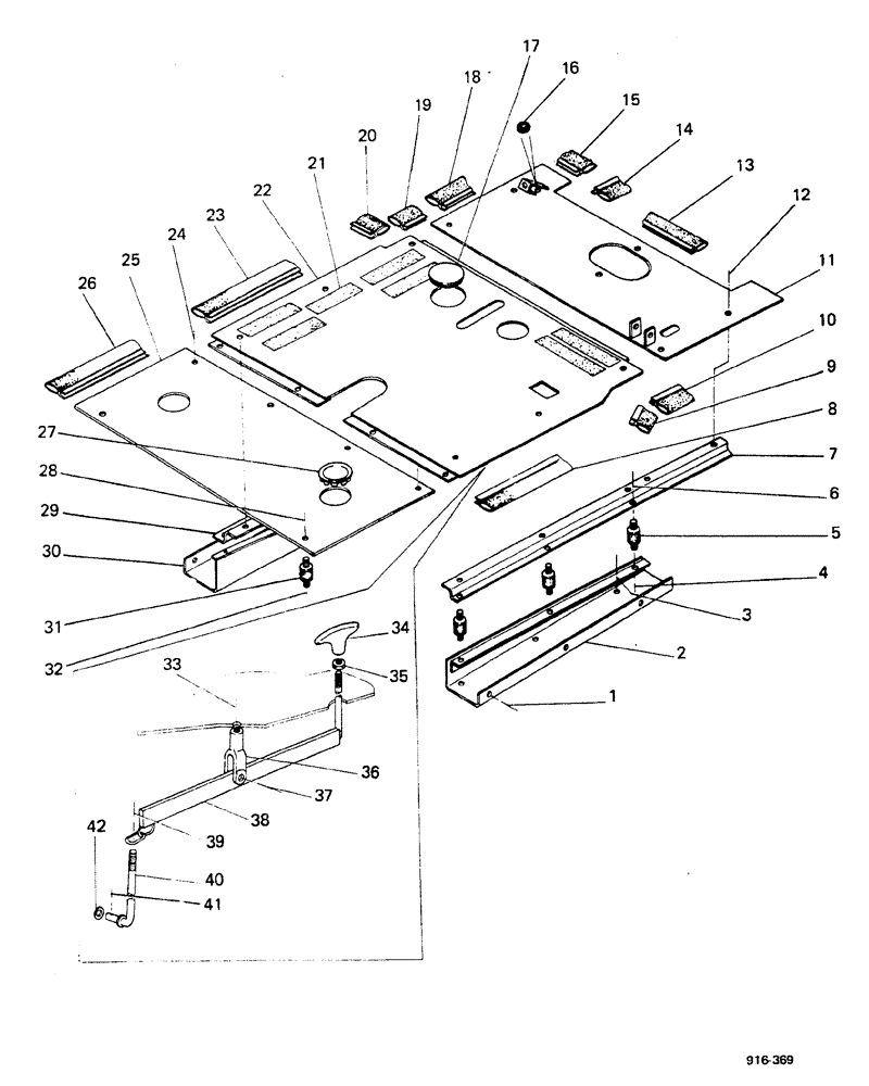 Схема запчастей Case 580F - (316) - FLOOR PLATES AND 4 WHEEL DRIVE DROP BOX CONTROL (90) - PLATFORM, CAB, BODYWORK AND DECALS