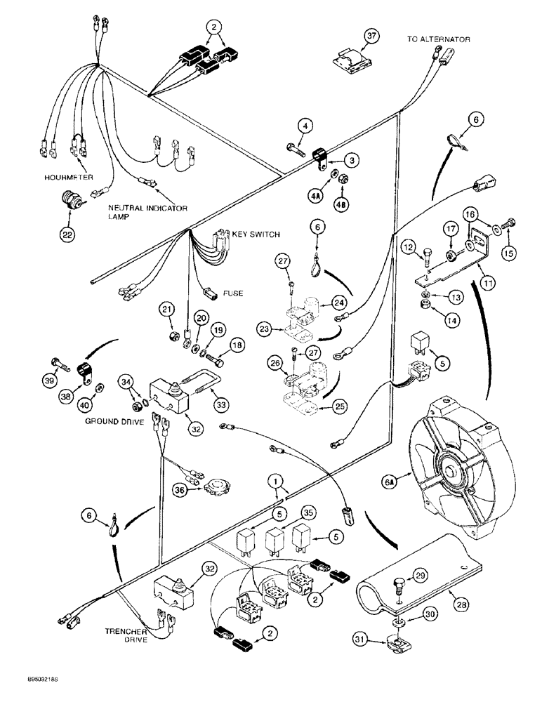 Схема запчастей Case 360 - (4-17G) - MAIN WIRING HARNESS & CONNECTIONS - WISCONSIN GAS ENGINES P.I.N. JAF0022340 & AFTER W/SEAT INTERLOCK (04) - ELECTRICAL SYSTEMS
