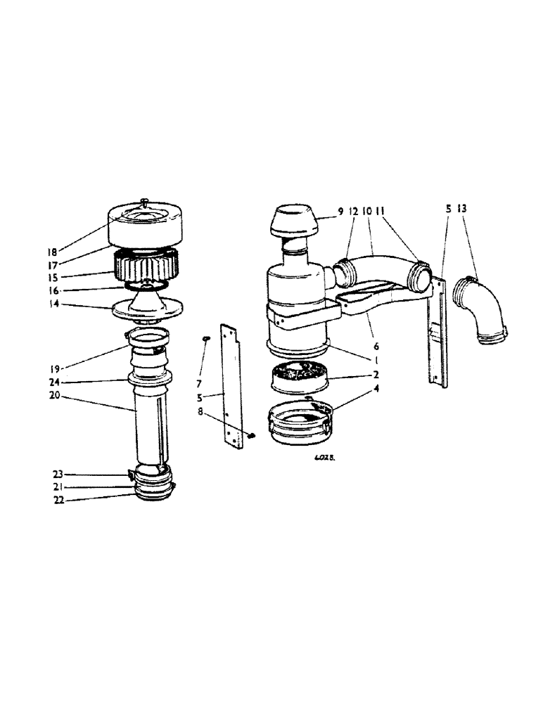 Схема запчастей Case IH 780 - (018) - AIR CLEANER (01) - ENGINE