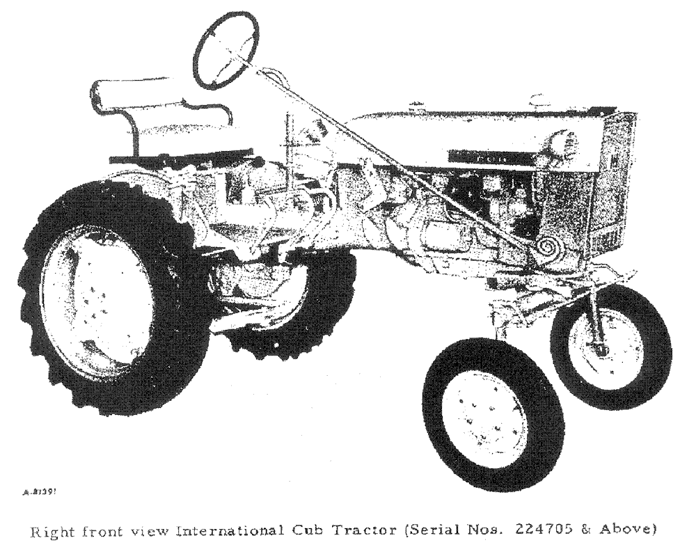 Схема запчастей Case IH INTERNATIONAL - (01-09) - INTRODUCTION - RIGHT FRONT VIEW OF THE INTERNATIONAL CUB TRACTOR, SERIAL NO. 224705 AND ABOVE (00) - GENERAL