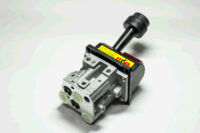 Кран подъема кузова 3 выхода 14750667H Запчасти SHACMAN, DON