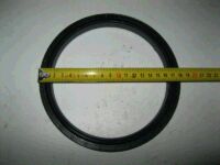 Сальник передней ступицы MST542/MST544 47702 - Запасные част