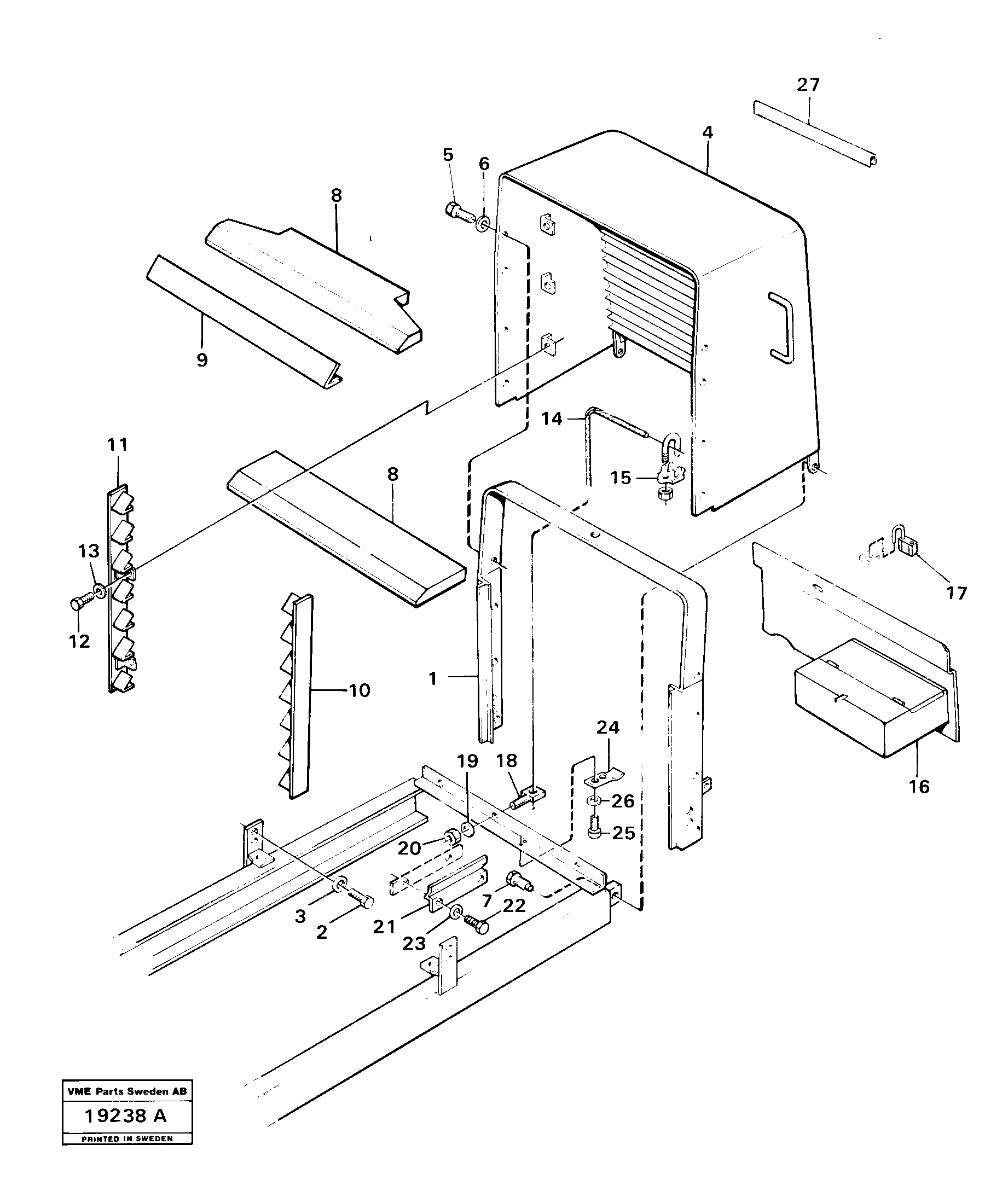 Схема запчастей Volvo L30 - 37232 Radiator casing L30 L30