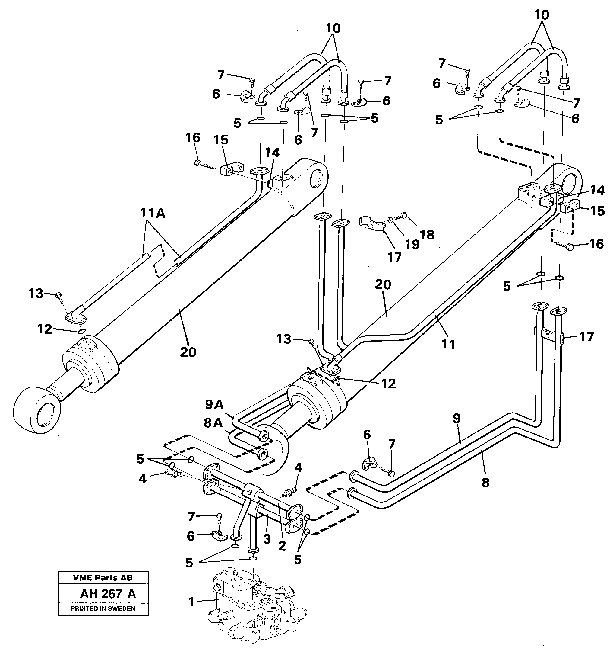 Схема запчастей Volvo L90B - 99102 Hydraulic system: Tilt function L90B VOLVO BM VOLVO BM L90B